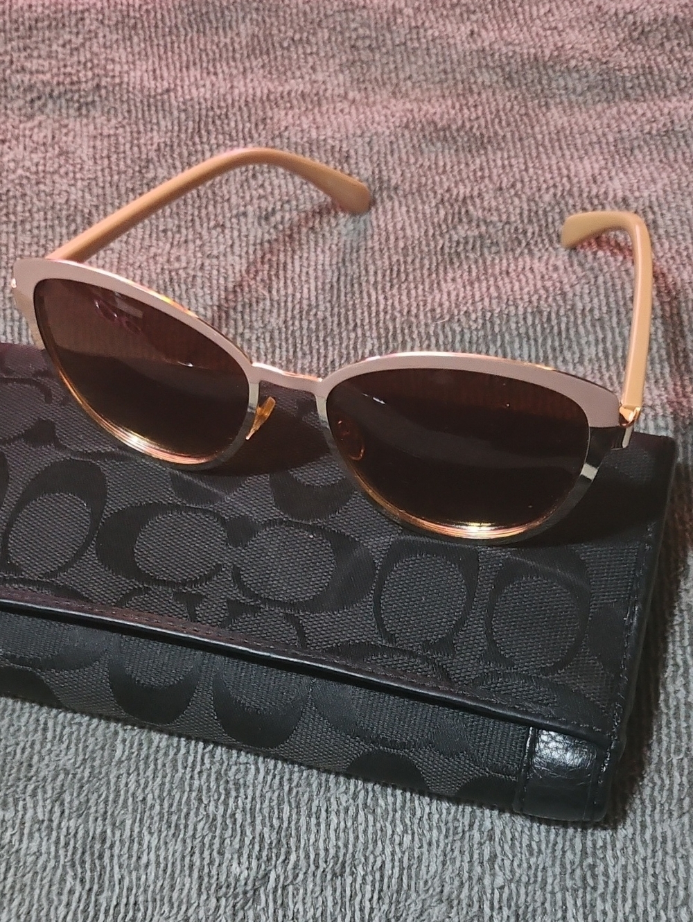 Old Navy Vintage Womens Designer Sunglasses Perfect Condition